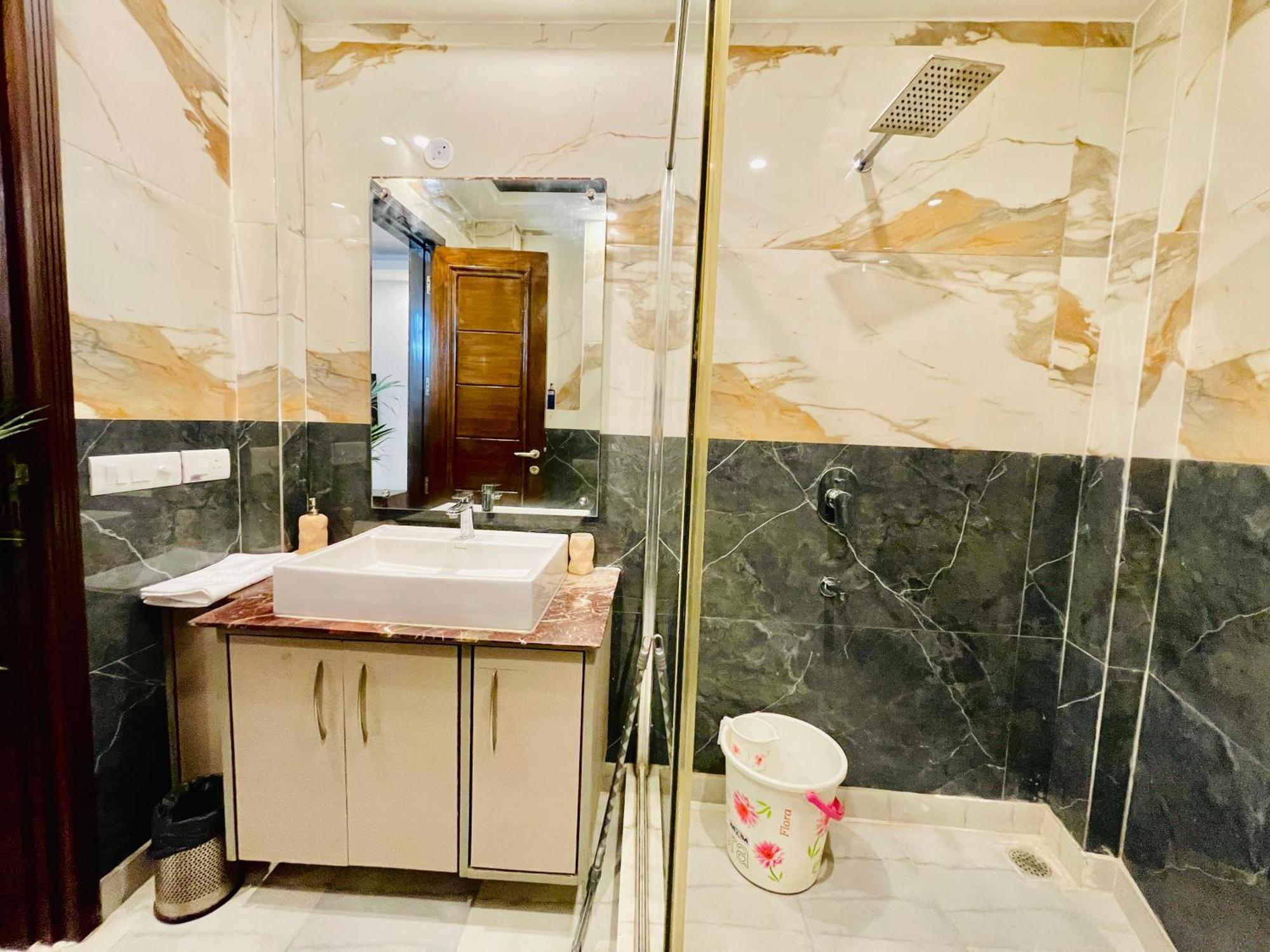 Bedchambers Serviced Apartments South Extension New Delhi Exteriör bild